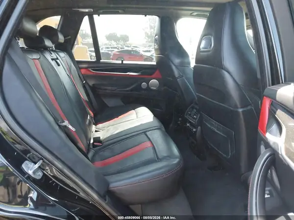 5YMKT6C56J0Y83170 2018 BMW X5 M - Image 8