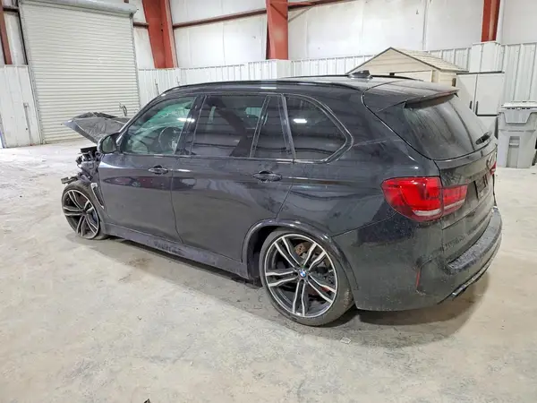 5YMKT6C57J0X21323 2018 BMW X5 - Image 2