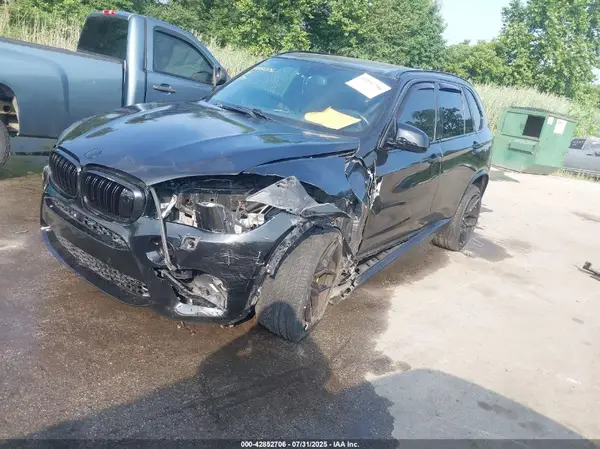 5YMKT6C57J0Y83680 2018 BMW X5 M - Image 2