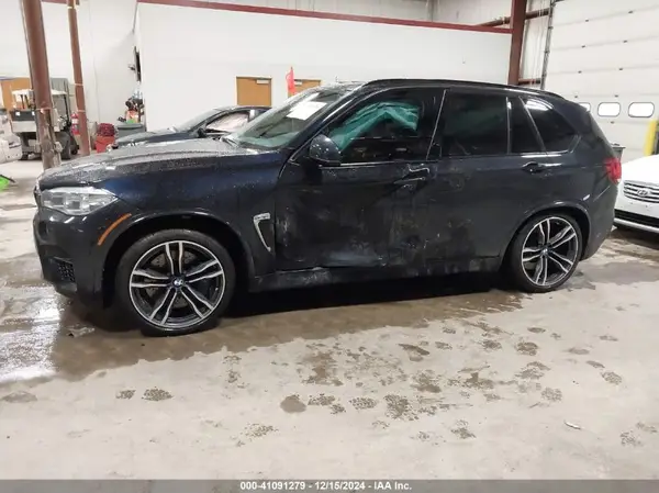 5YMKT6C58J0X21203 2018 BMW X5 M - Image 2
