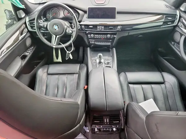 5YMKT6C58J0Y83669 2018 BMW X5 - Image 8