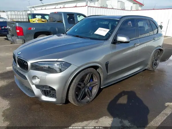 5YMKT6C59J0Y83549 2018 BMW X5 M - Image 2