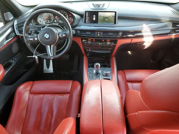 5YMKT6C59J0Y84006 2018 BMW X5 - Image 8
