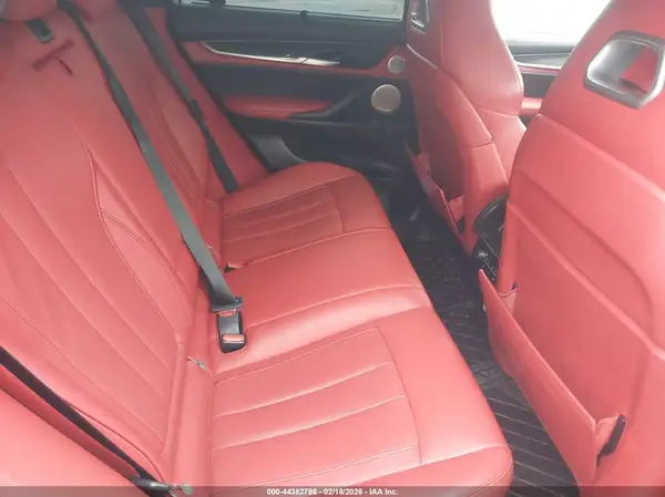 5YMKW8C37H0U72243 2017 BMW X6 M - Image 8