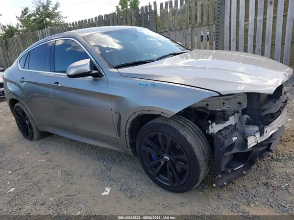 5YMKW8C3XH0U72348 2017 BMW X6 M