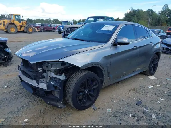 5YMKW8C3XH0U72348 2017 BMW X6 M - Image 2