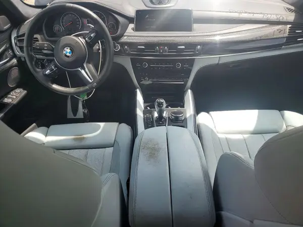 5YMKW8C50KLR38425 2019 BMW X6 - Image 8