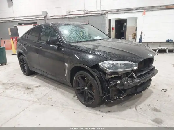 5YMKW8C52J0Y74498 2018 BMW X6 M