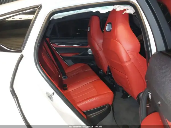 5YMKW8C54K0Y75055 2019 BMW X6 M - Image 8