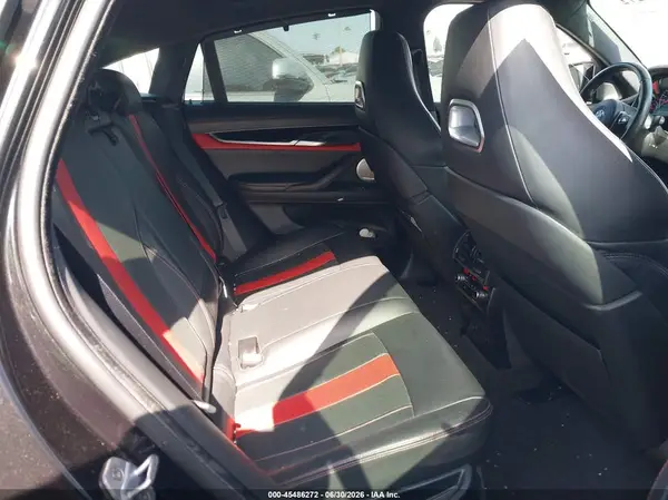 5YMKW8C58J0U72565 2018 BMW X6 M - Image 8