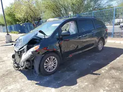 723282 2016 TOYOTA SIENNA
