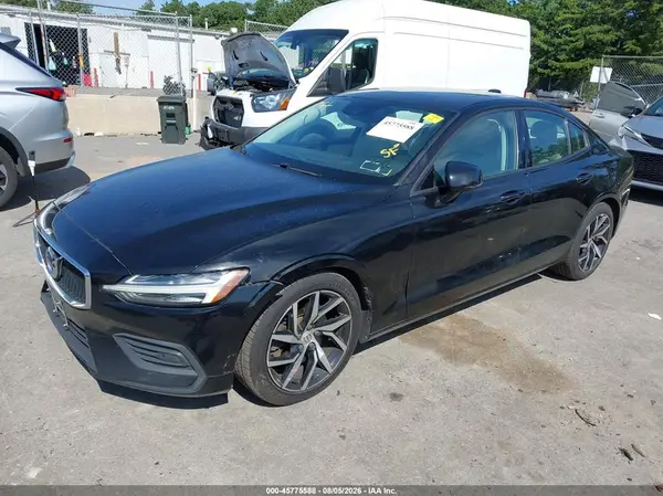 7JR102FK0KG002996 2019 VOLVO S60 - Image 2