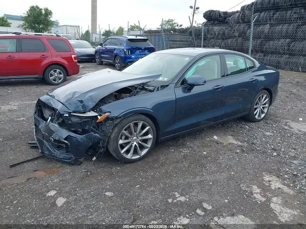 7JR102FK0KG013433 2019 VOLVO S60 - Image 2