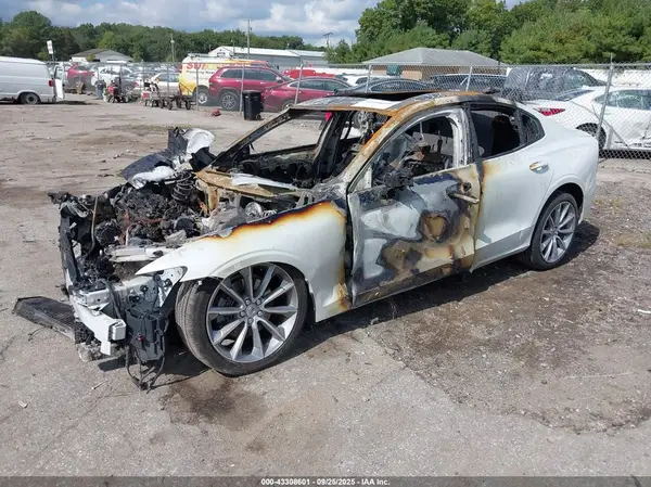 7JR102FK0LG045784 2020 VOLVO S60 - Image 2