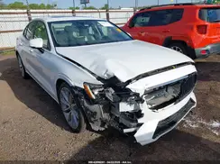 7JR102FK0MG093996 2021 VOLVO S60