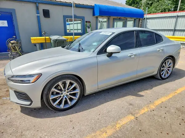 7JR102FK1KG001968 2019 VOLVO S60