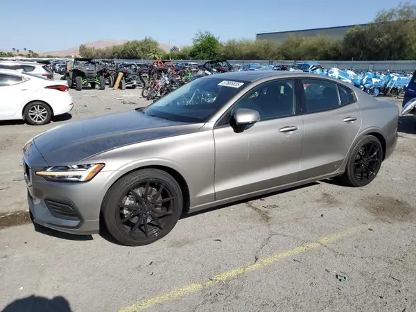 7JR102FK1KG003929 2019 VOLVO S60 - Image 1