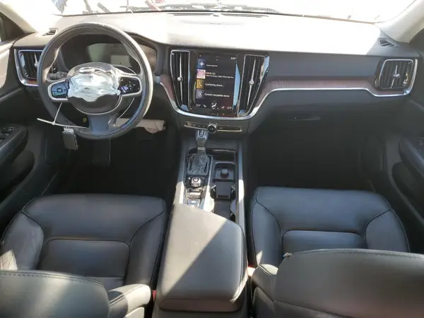 7JR102FK1KG014042 2019 VOLVO S60 - Image 8