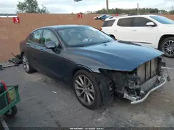 7JR102FK1LG063713 2020 VOLVO S60