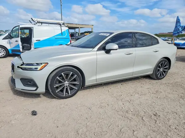 7JR102FK1MG096969 2021 VOLVO S60 - Image 1