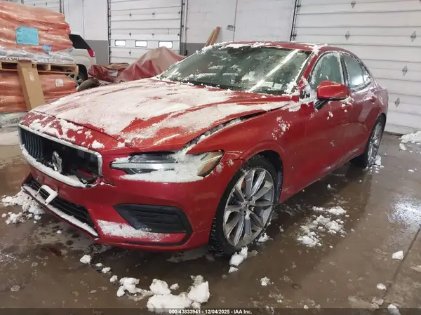 7JR102FK2KG005480 2019 VOLVO S60 - Image 2