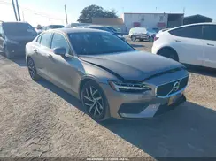 7JR102FK2KG010159 2019 VOLVO S60