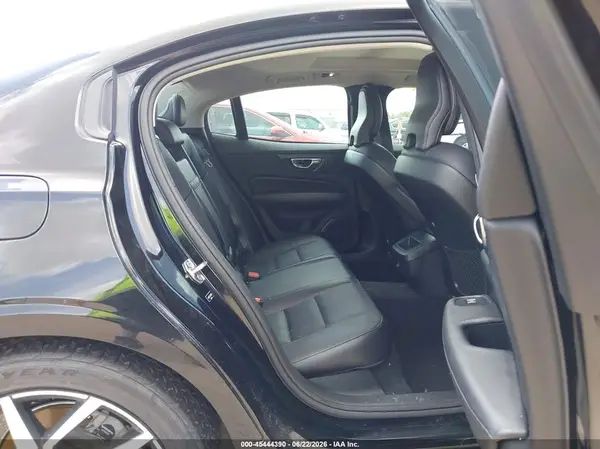 7JR102FK2LG038528 2020 VOLVO S60 - Image 8