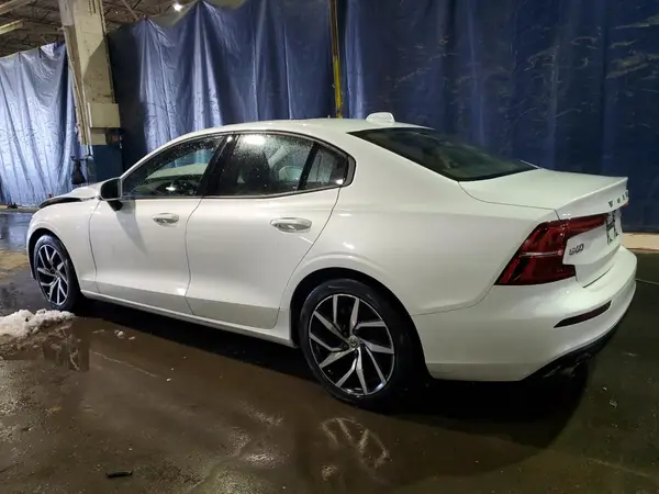 7JR102FK2LG041445 2020 VOLVO S60 - Image 2