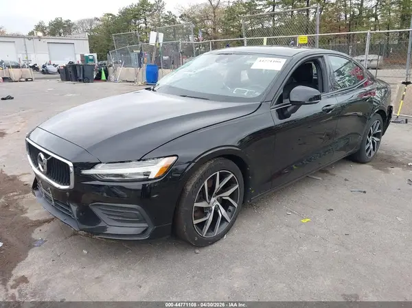 7JR102FK2LG043339 2020 VOLVO S60 - Image 2