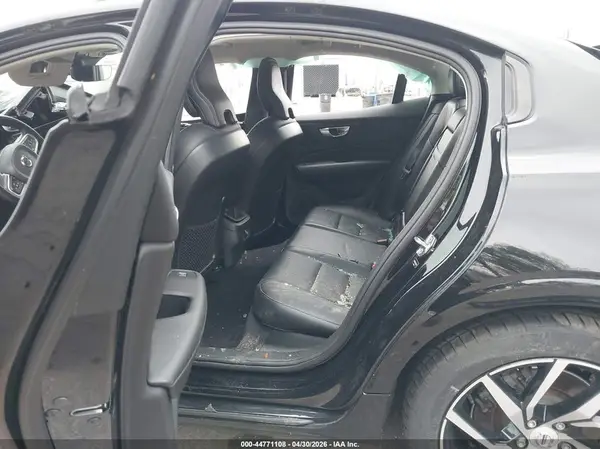 7JR102FK2LG043339 2020 VOLVO S60 - Image 8
