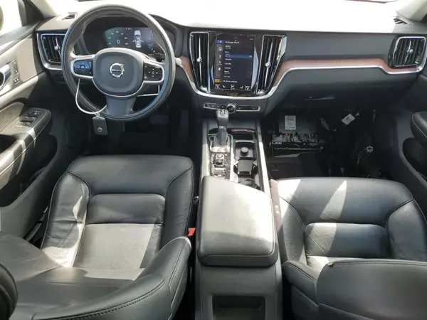 7JR102FK2MG093675 2021 VOLVO S60 - Image 8
