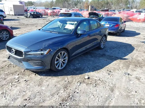 7JR102FK3KG005973 2019 VOLVO S60 - Image 2