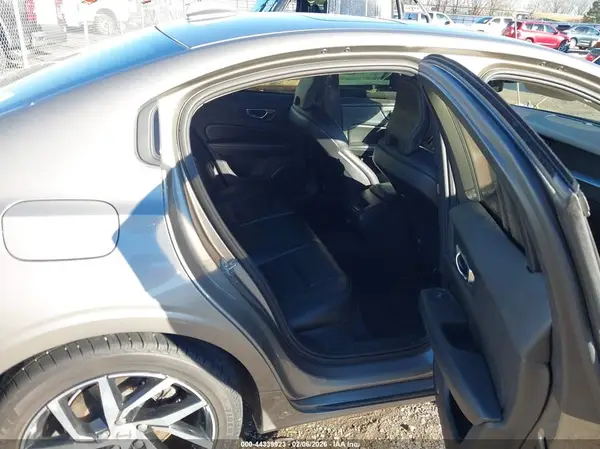 7JR102FK3KG006444 2019 VOLVO S60 - Image 8