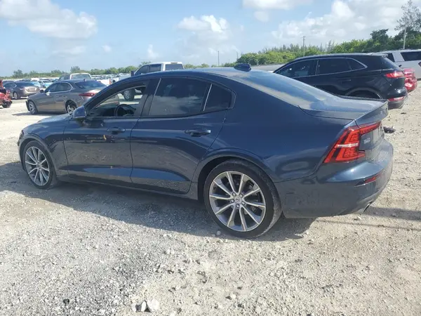 7JR102FK3KG009246 2019 VOLVO S60 - Image 2