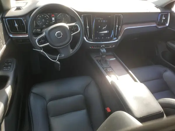 7JR102FK3KG009926 2019 VOLVO S60 - Image 8