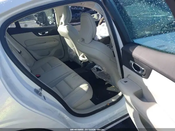7JR102FK3LG036741 2020 VOLVO S60 - Image 8