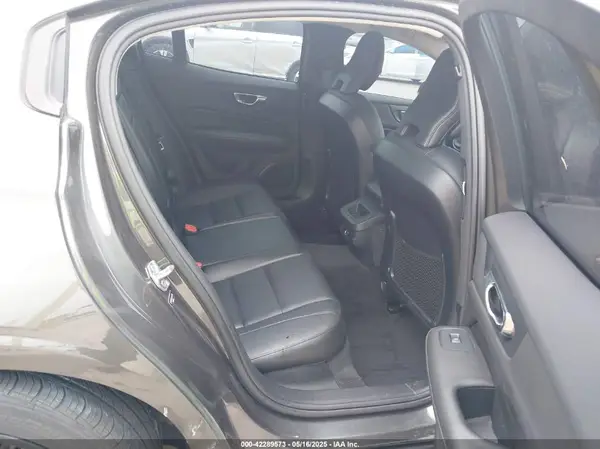 7JR102FK3LG047013 2020 VOLVO S60 - Image 8