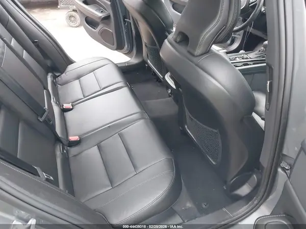 7JR102FK3LG047397 2020 VOLVO S60 - Image 8