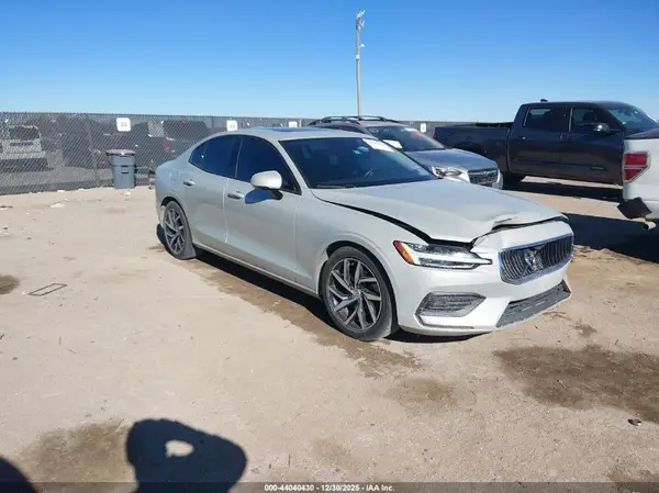 7JR102FK3LG049859 2020 VOLVO S60 - Image 1