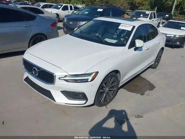 7JR102FK3MG093197 2021 VOLVO S60 - Image 2