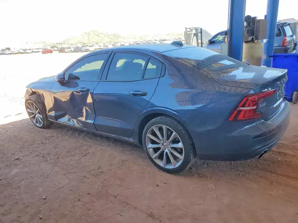 7JR102FK3MG095628 2021 VOLVO S60 - Image 2