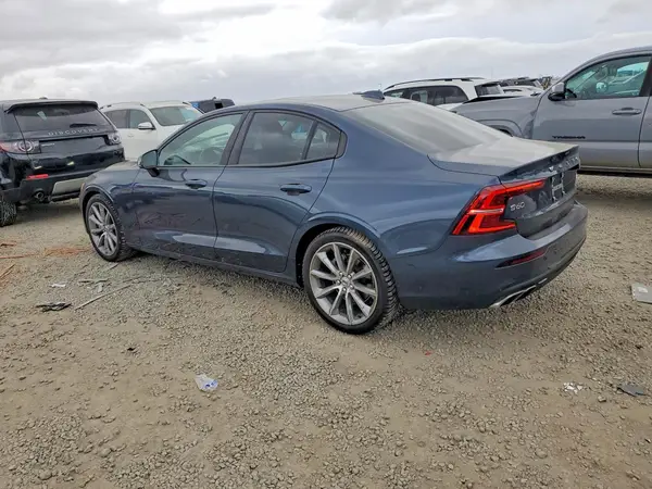 7JR102FK3MG096861 2021 VOLVO S60 - Image 2