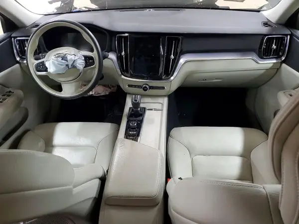 7JR102FK4KG009465 2019 VOLVO S60 - Image 8