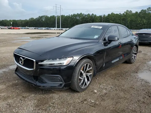 7JR102FK4KG013483 2019 VOLVO S60 - Image 1