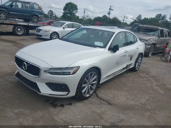 7JR102FK4KG014861 2019 VOLVO S60 - Image 2