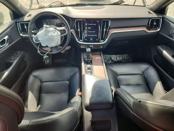7JR102FK4KG015394 2019 VOLVO S60 - Image 8
