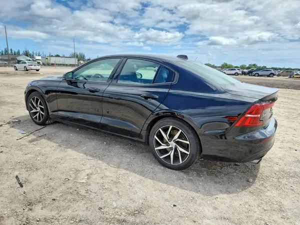 7JR102FK4LG041219 2020 VOLVO S60 - Image 2