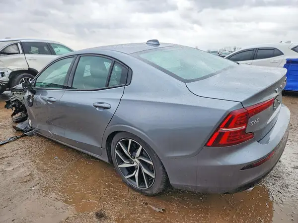 7JR102FK4LG046873 2020 VOLVO S60 - Image 2