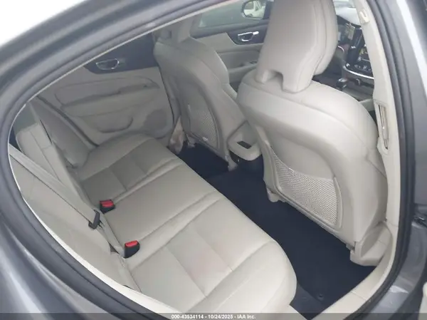 7JR102FK4LG047554 2020 VOLVO S60 - Image 8