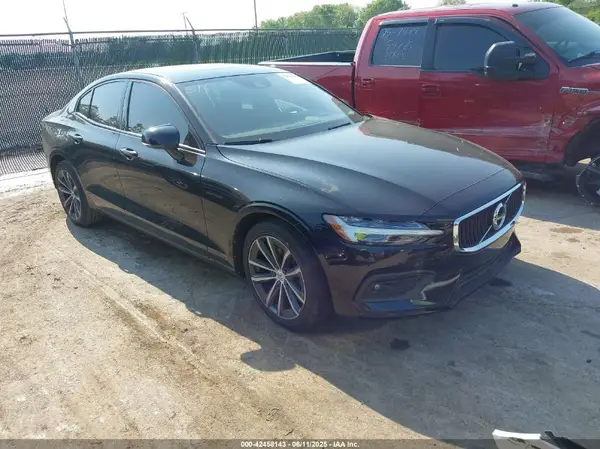 7JR102FK4MG095573 2021 VOLVO S60 - Image 1